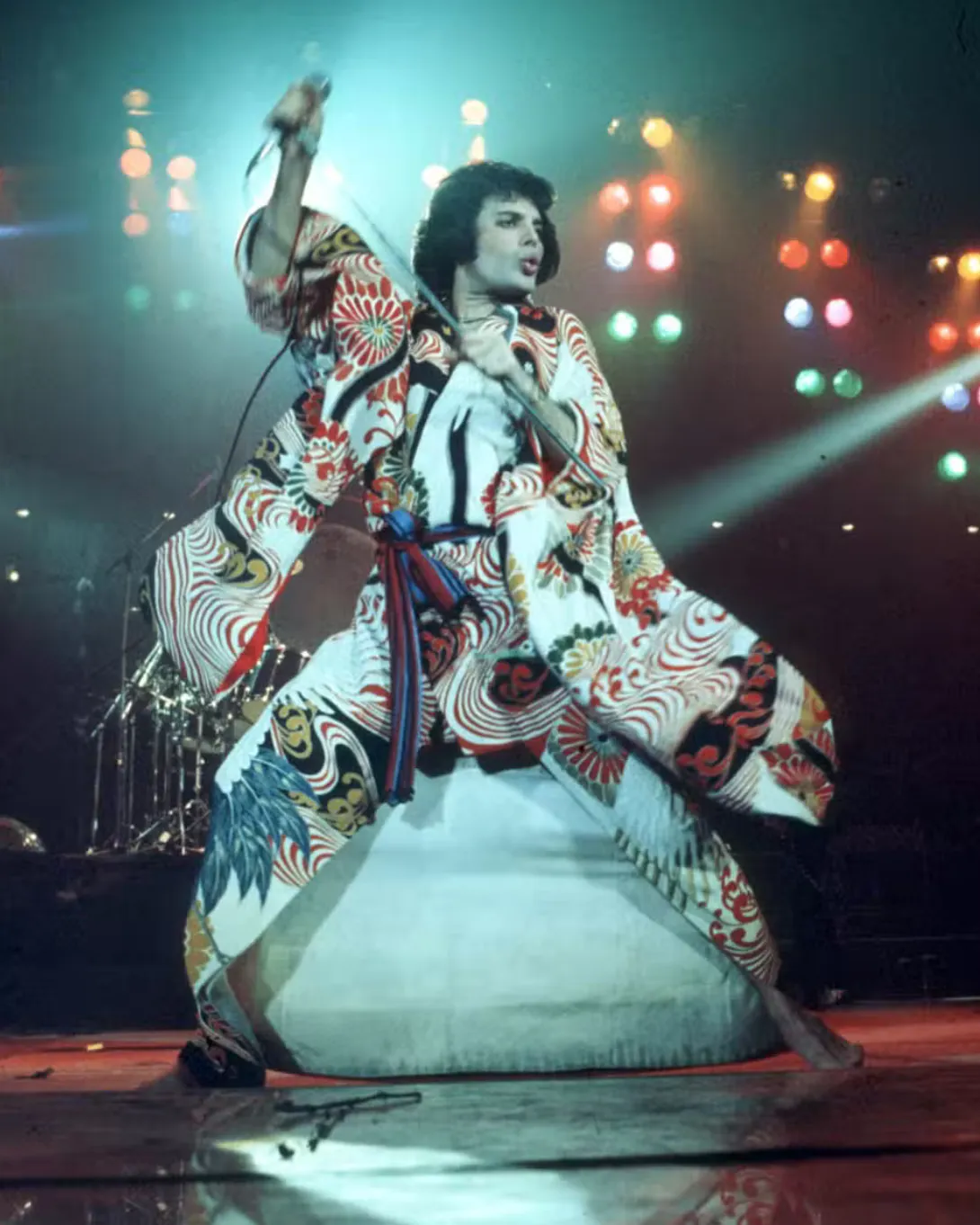 freddie mercury kimono